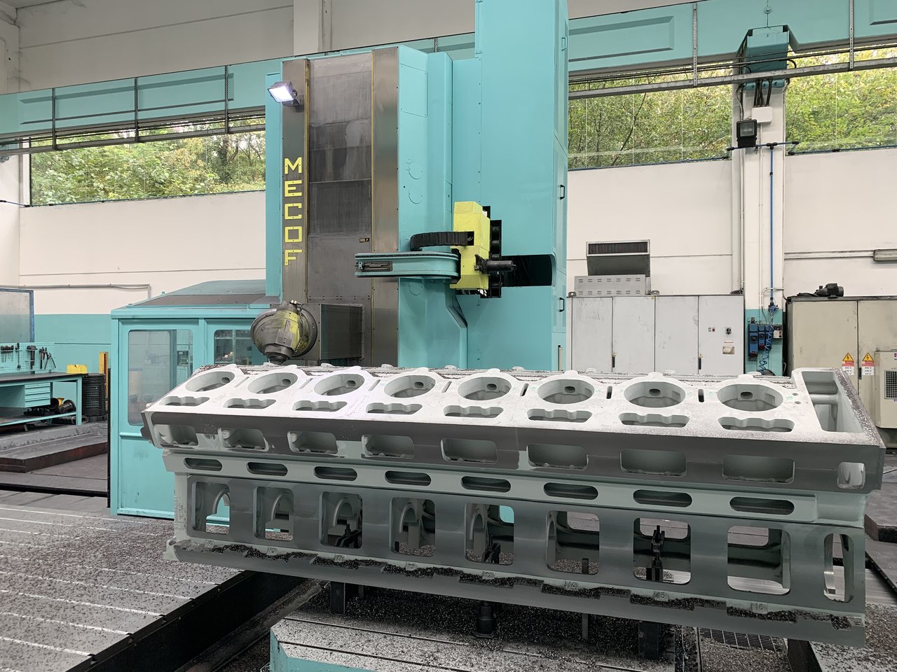 Alesatura di precisione di un grande foro cilindrico, Officine Mara